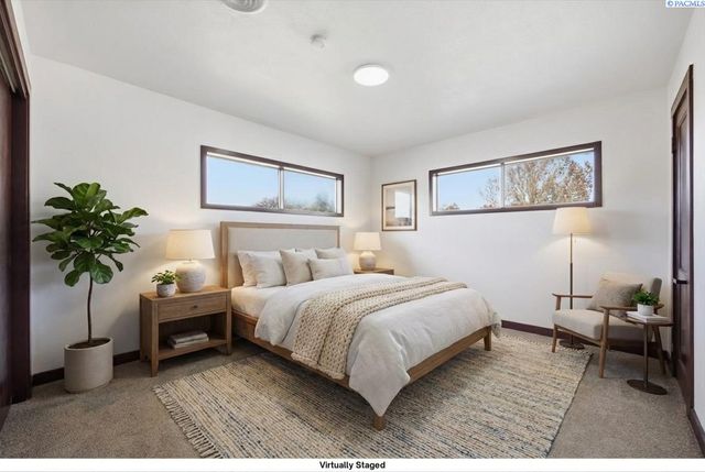 106 Casey Avenue, Richland, WA 99352