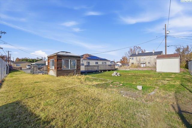 106 Casey Avenue, Richland, WA 99352