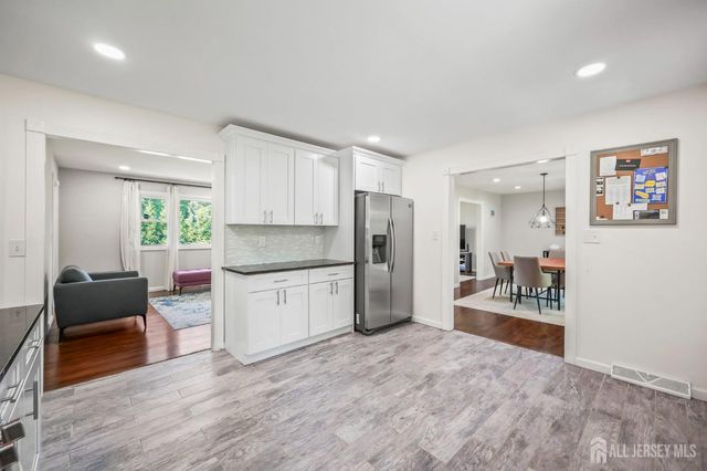 4 Andrew Place, East Brunswick, NJ 08816