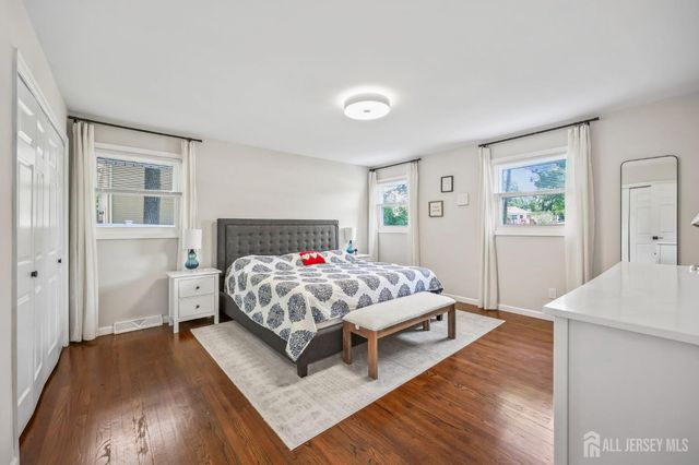 4 Andrew Place, East Brunswick, NJ 08816