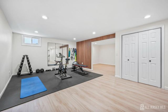 4 Andrew Place, East Brunswick, NJ 08816