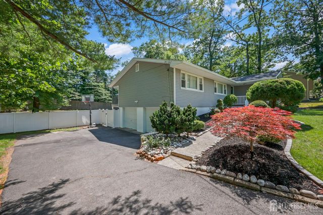 4 Andrew Place, East Brunswick, NJ 08816