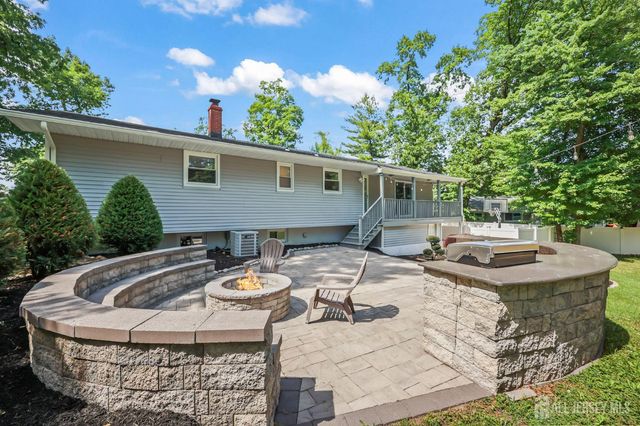 4 Andrew Place, East Brunswick, NJ 08816