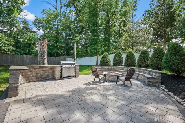 4 Andrew Place, East Brunswick, NJ 08816