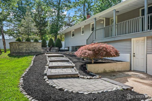 4 Andrew Place, East Brunswick, NJ 08816