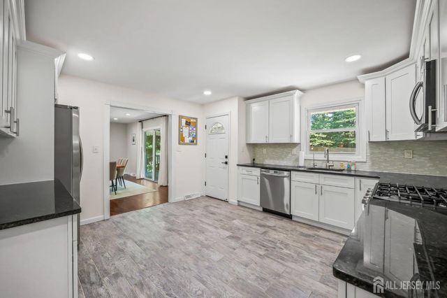 4 Andrew Place, East Brunswick, NJ 08816
