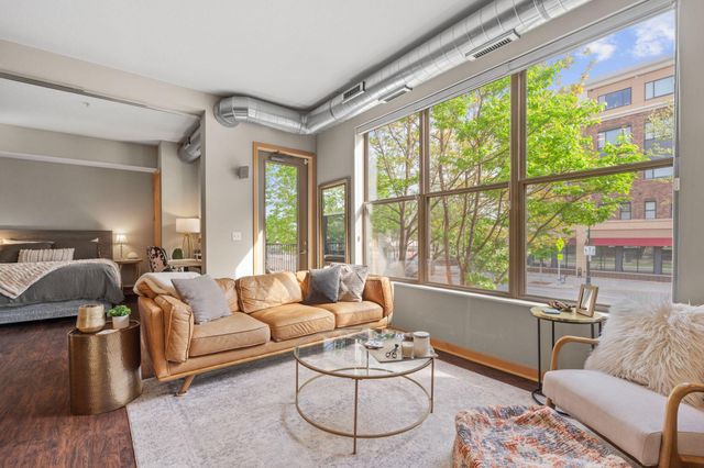 3640 Wooddale Avenue S 102, Saint Louis Park, MN 55416