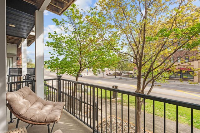 3640 Wooddale Avenue S 102, Saint Louis Park, MN 55416