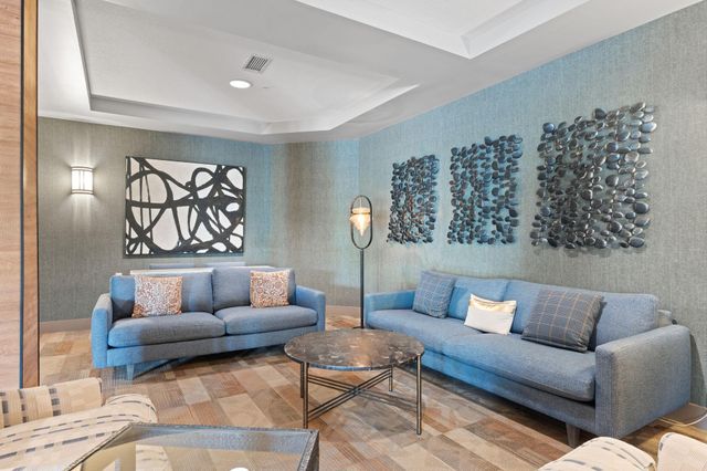 3640 Wooddale Avenue S 102, Saint Louis Park, MN 55416