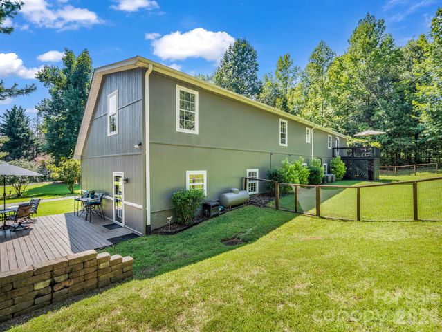 3860 Landrum Road 13, Columbus, NC 28722