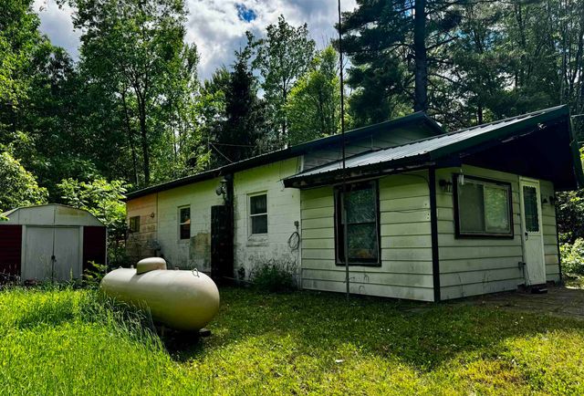 382 Shappell Road, Harrison, MI 48625
