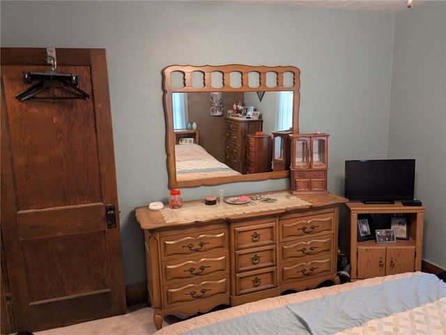 2525 7Th Ave, Beaver Falls, PA 15010