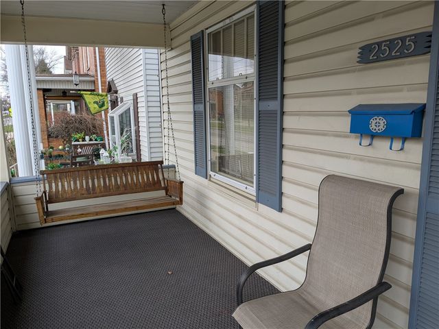 2525 7Th Ave, Beaver Falls, PA 15010