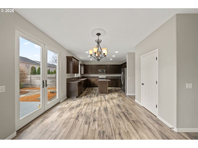 15642 Se BOLLAM Dr, Clackamas, OR 97015