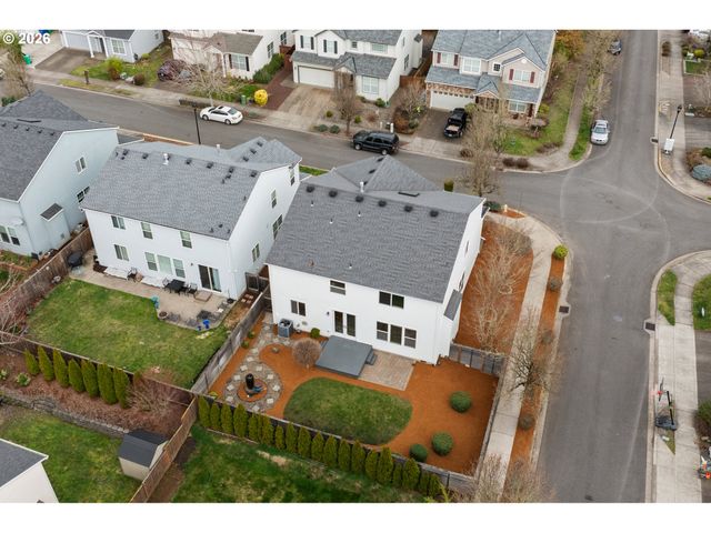 15642 Se BOLLAM Dr, Clackamas, OR 97015