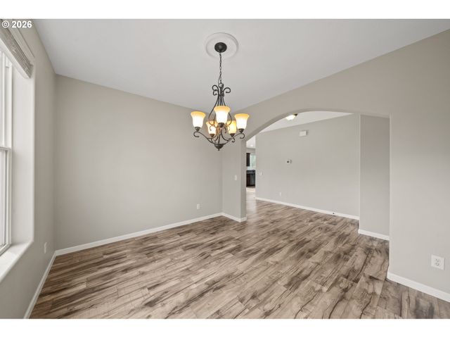 15642 Se BOLLAM Dr, Clackamas, OR 97015