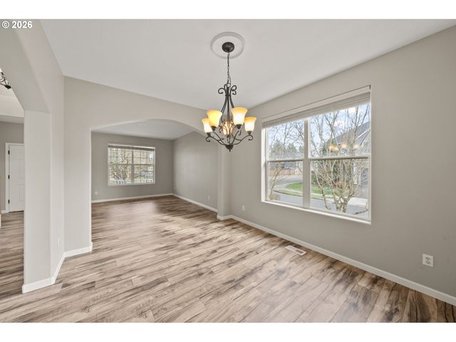 15642 Se BOLLAM Dr, Clackamas, OR 97015