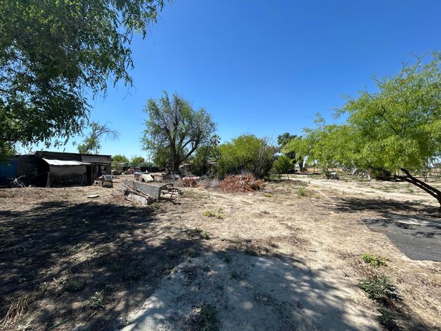 3312 Road 84, Earlimart, CA 93219