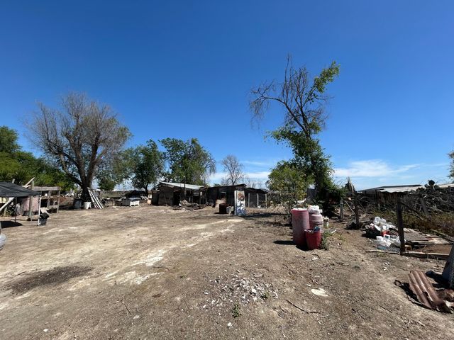 3312 Road 84, Earlimart, CA 93219