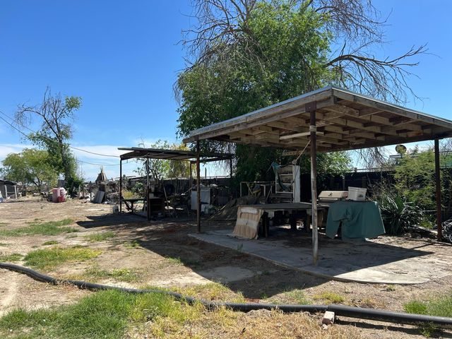 3312 Road 84, Earlimart, CA 93219