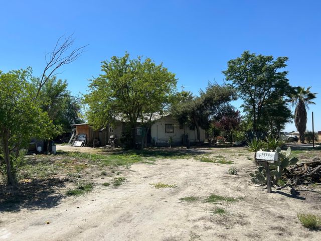 3312 Road 84, Earlimart, CA 93219