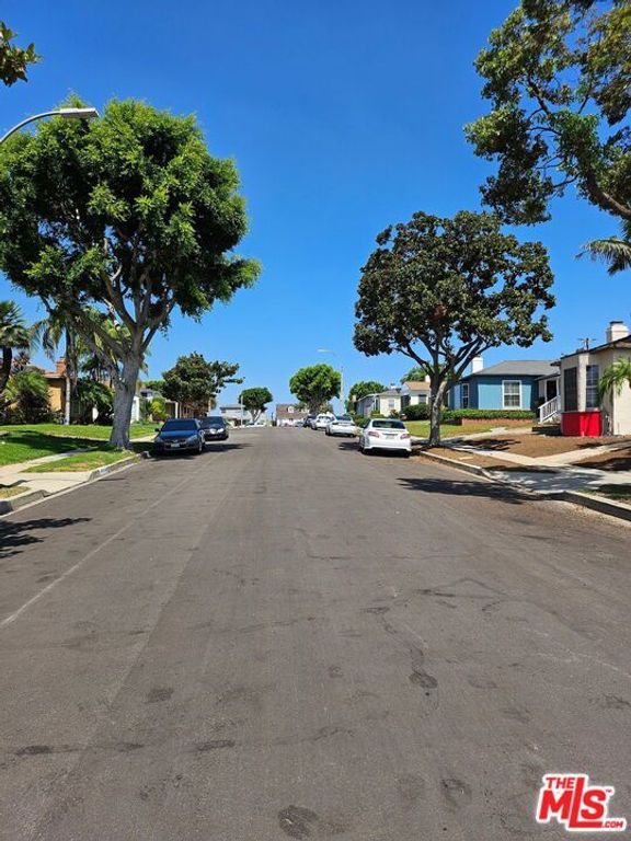 10245 S 5th Avenue, Inglewood, CA 90303 — photo 4