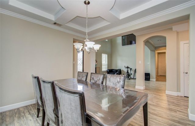 66 Zenith Lane, Sugar Land, TX 77498