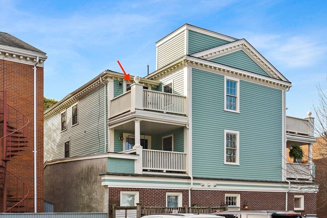 266 Essex St 6, Salem, MA 01970