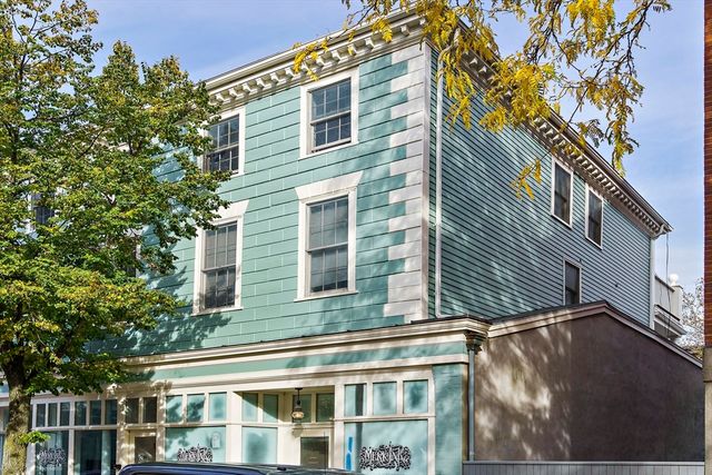 266 Essex St 6, Salem, MA 01970