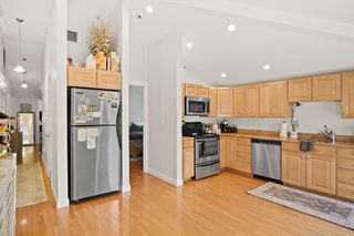 266 Essex St 6, Salem, MA 01970