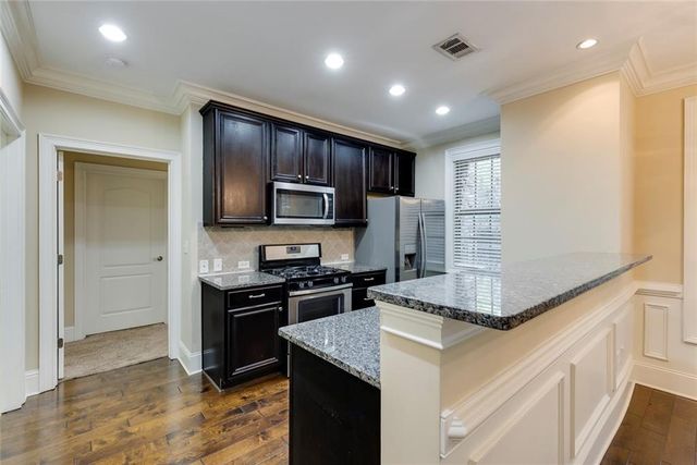 2300 Peachford Road 4002, Dunwoody, GA 30338