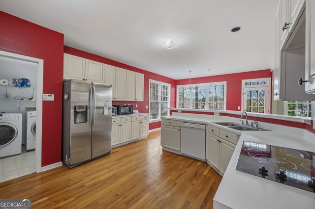 2165 Wildwood Lake Drive, Suwanee, GA 30024