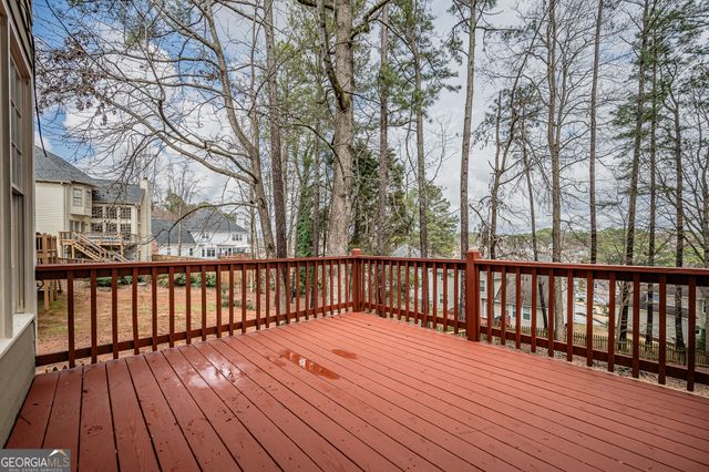 2165 Wildwood Lake Drive, Suwanee, GA 30024