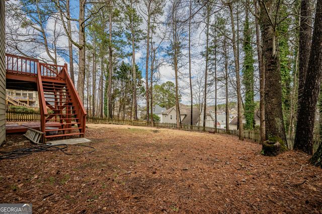 2165 Wildwood Lake Drive, Suwanee, GA 30024