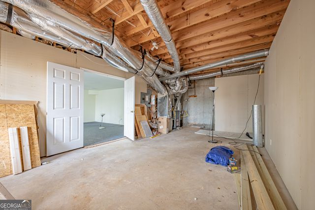 2165 Wildwood Lake Drive, Suwanee, GA 30024