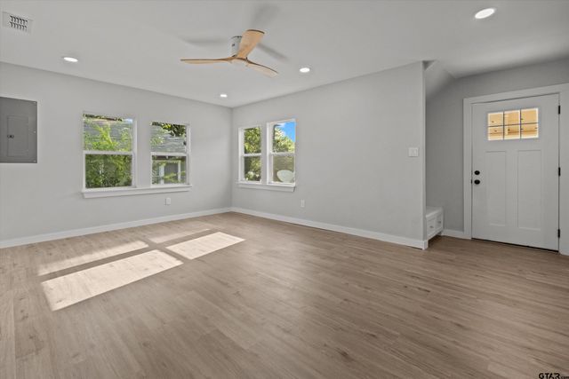 702 N Harris, Tyler, TX 75702