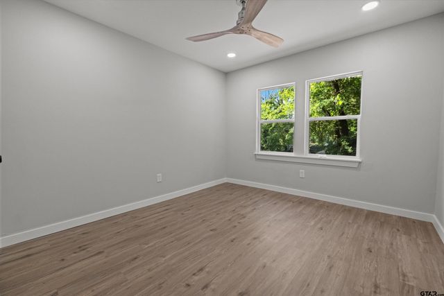 702 N Harris, Tyler, TX 75702