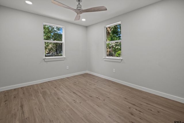 702 N Harris, Tyler, TX 75702