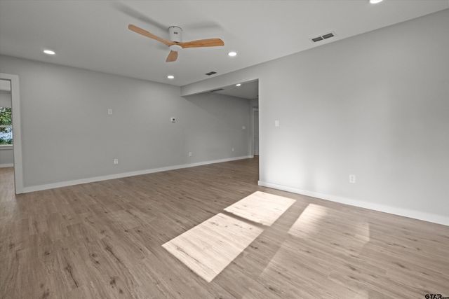 702 N Harris, Tyler, TX 75702
