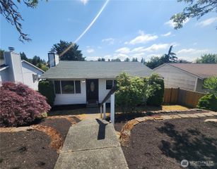 3111 58th Avenue NE, Tacoma, WA 98422