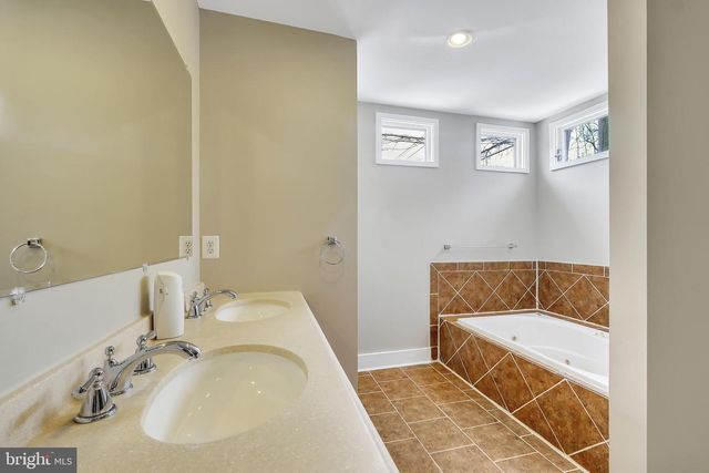 3504 EDGEWOOD RD, Baltimore, MD 21215