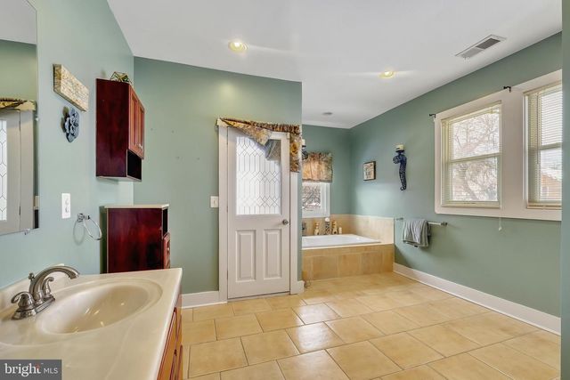 3504 EDGEWOOD RD, Baltimore, MD 21215