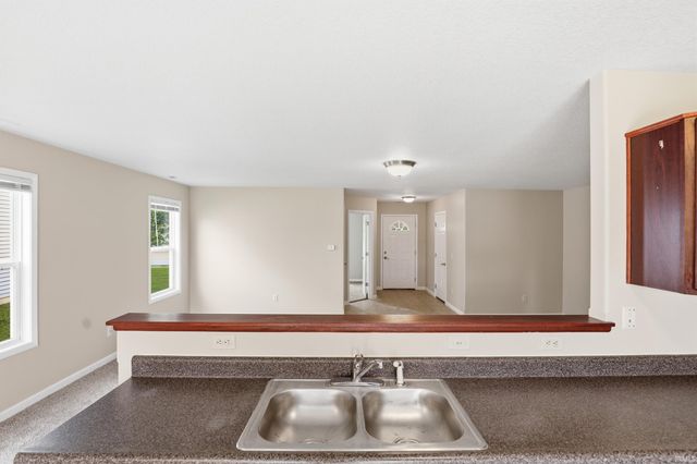 12325 Hummingbird Cove, Fort Wayne, IN 46845
