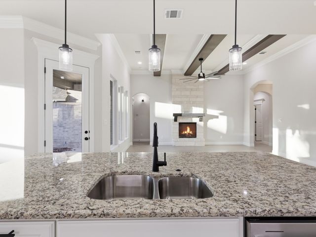 1486 Highland Park Circle, Granbury, TX 76048