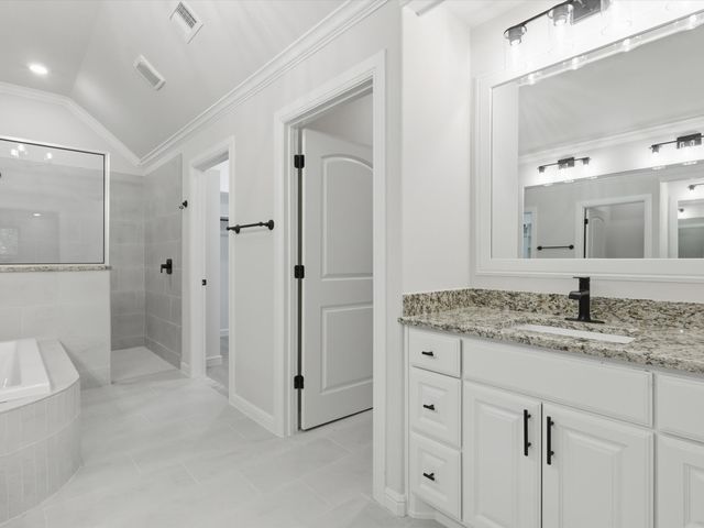 1486 Highland Park Circle, Granbury, TX 76048