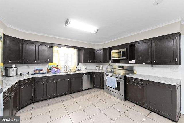 4116 SPRINGMILL RD, Whitehall, PA 18052