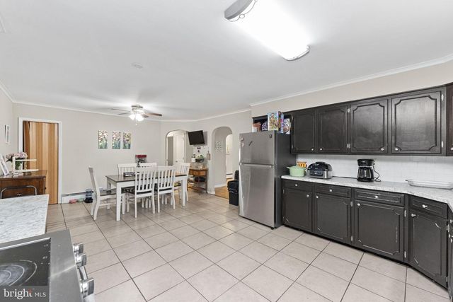 4116 SPRINGMILL RD, Whitehall, PA 18052