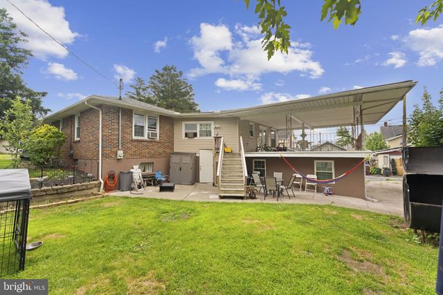 4116 SPRINGMILL RD, Whitehall, PA 18052