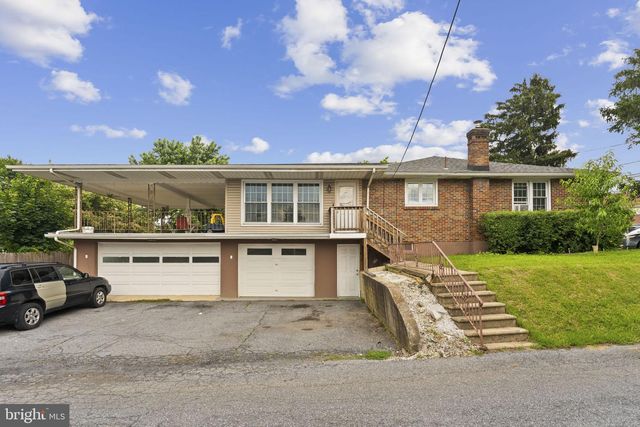 4116 SPRINGMILL RD, Whitehall, PA 18052