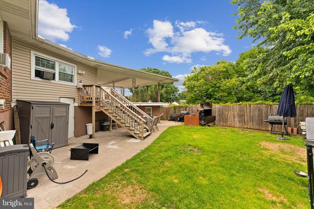 4116 SPRINGMILL RD, Whitehall, PA 18052